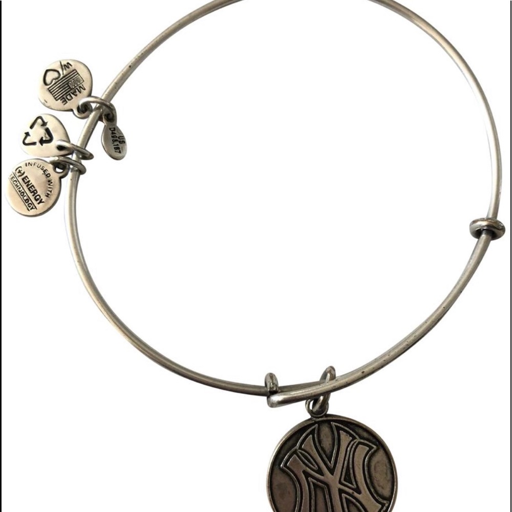 Alex and Ani MLB Yankees Bracelet